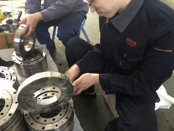 東軸軸承祝賀黨的20大勝利召開